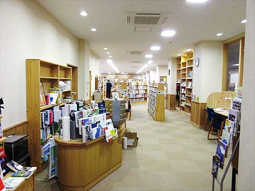 鳥取県立米子東高等学校　館内